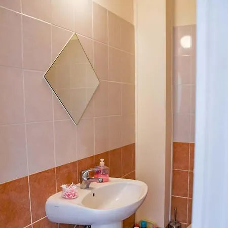 Melania Gardens * Klorakas