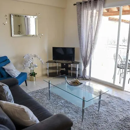 Apartament Melania Gardens *