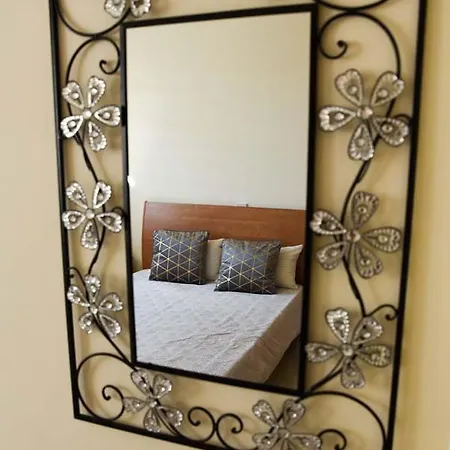 Apartament Melania Gardens *