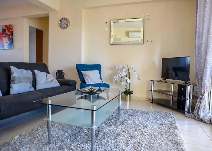 Melania Gardens Apartmán *