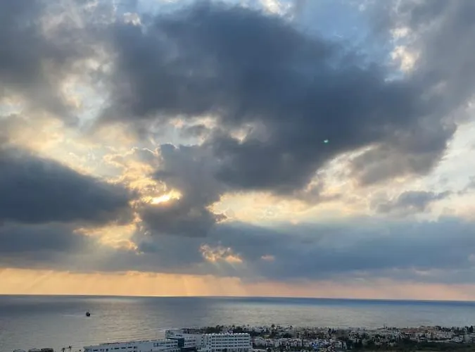 Melania Gardens Apartmán *